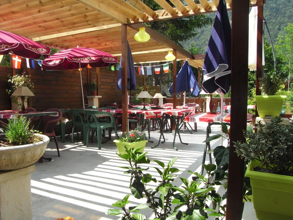 Hotel Le Terminus Le Bourg-dʼOisans エクステリア 写真