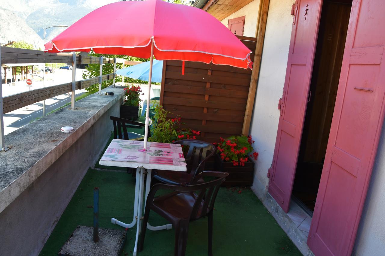 Hotel Le Terminus Le Bourg-dʼOisans エクステリア 写真